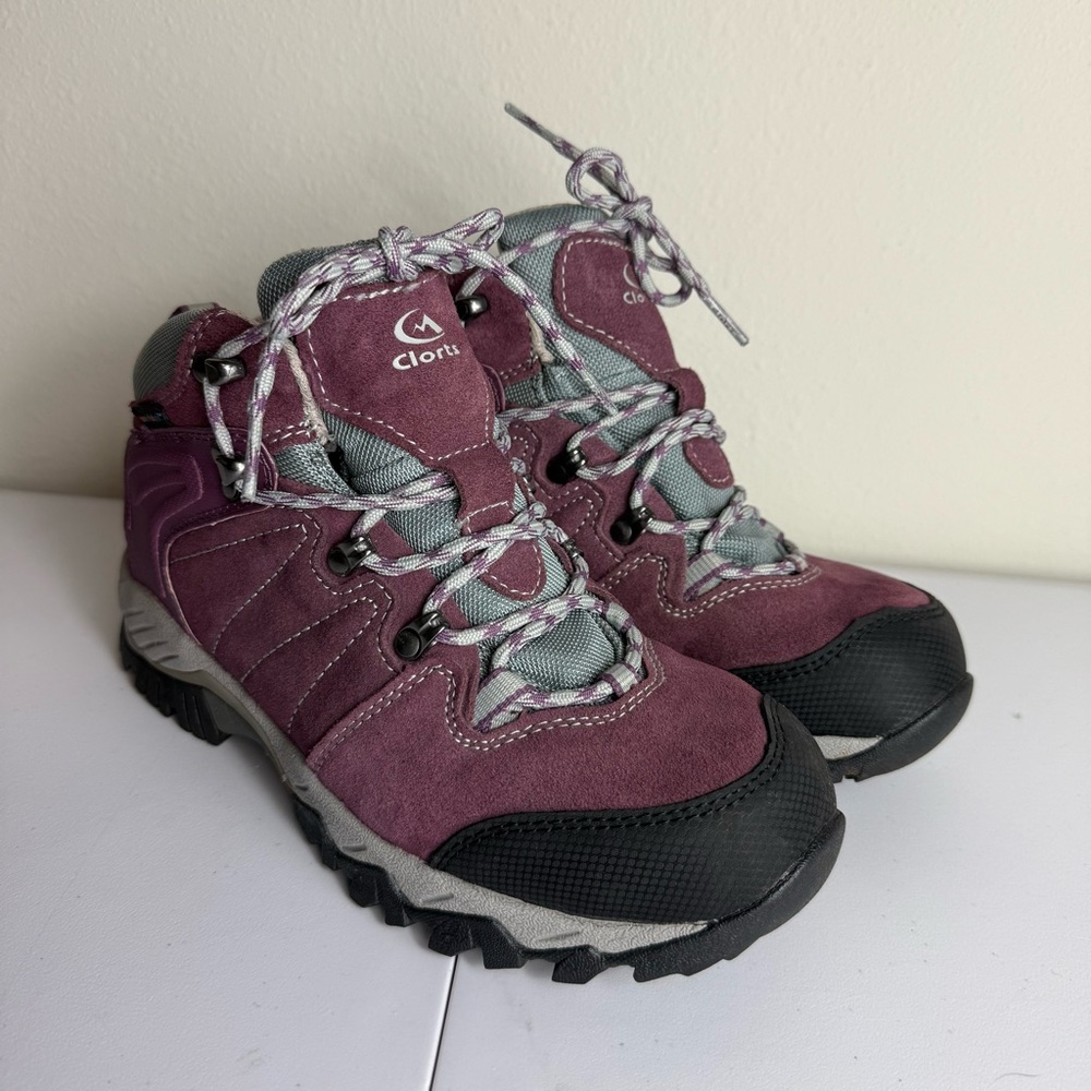 Clorts Women’s Size 8.5 Waterproof Lightweight Hiking Outdoor High-Traction Shoe